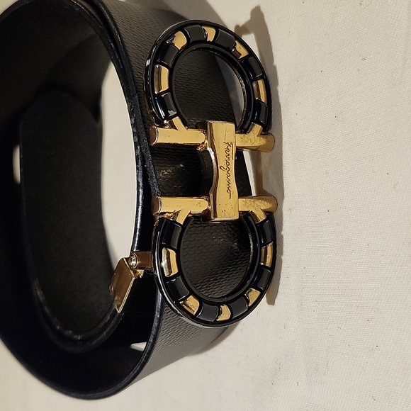 Salvatore ferragamo leather belt gancini buckle gold tone hard wires - Picture 2 of 5